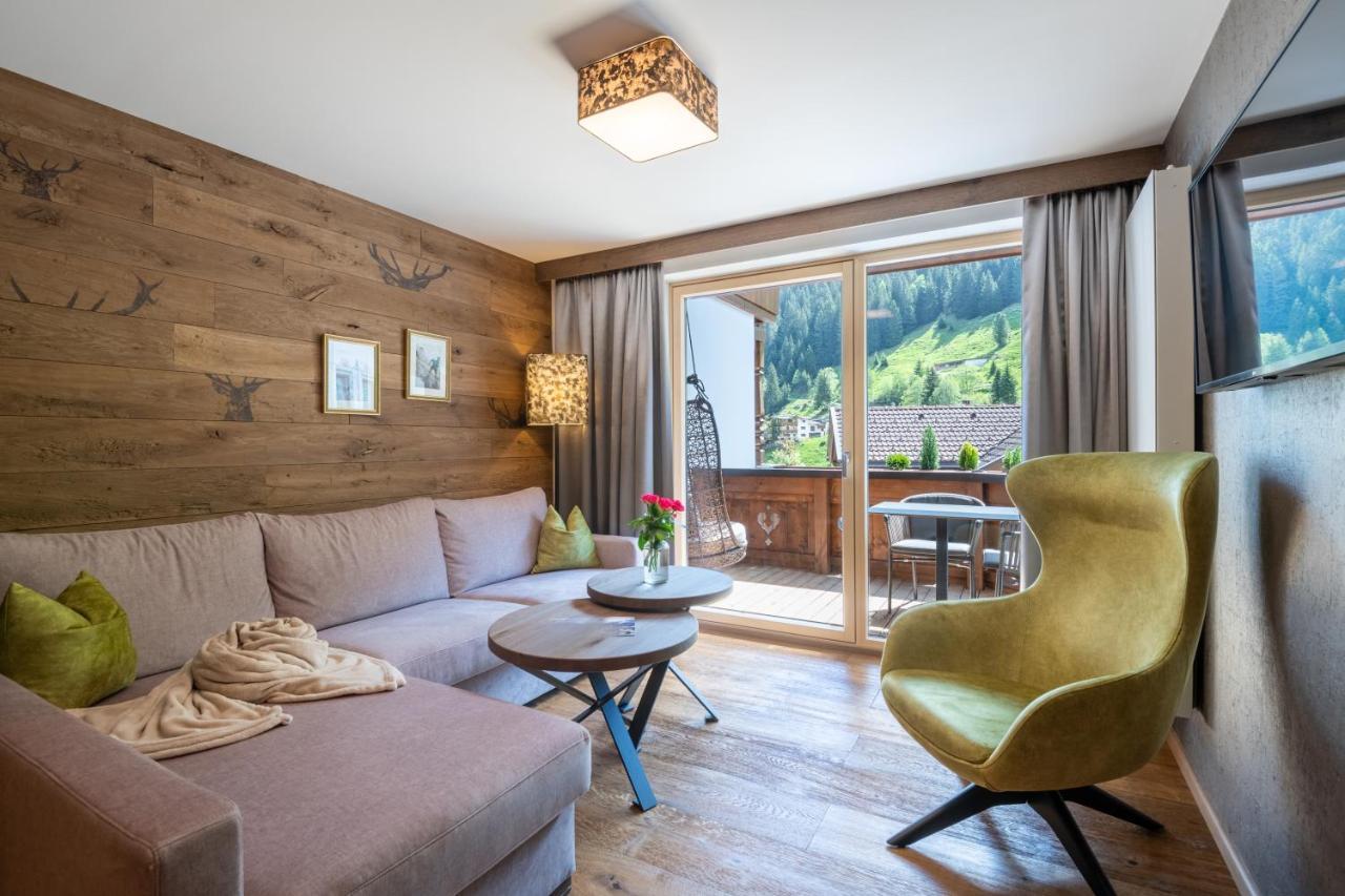Hotel Jaeger 3Sterne Superior Тукс Экстерьер фото