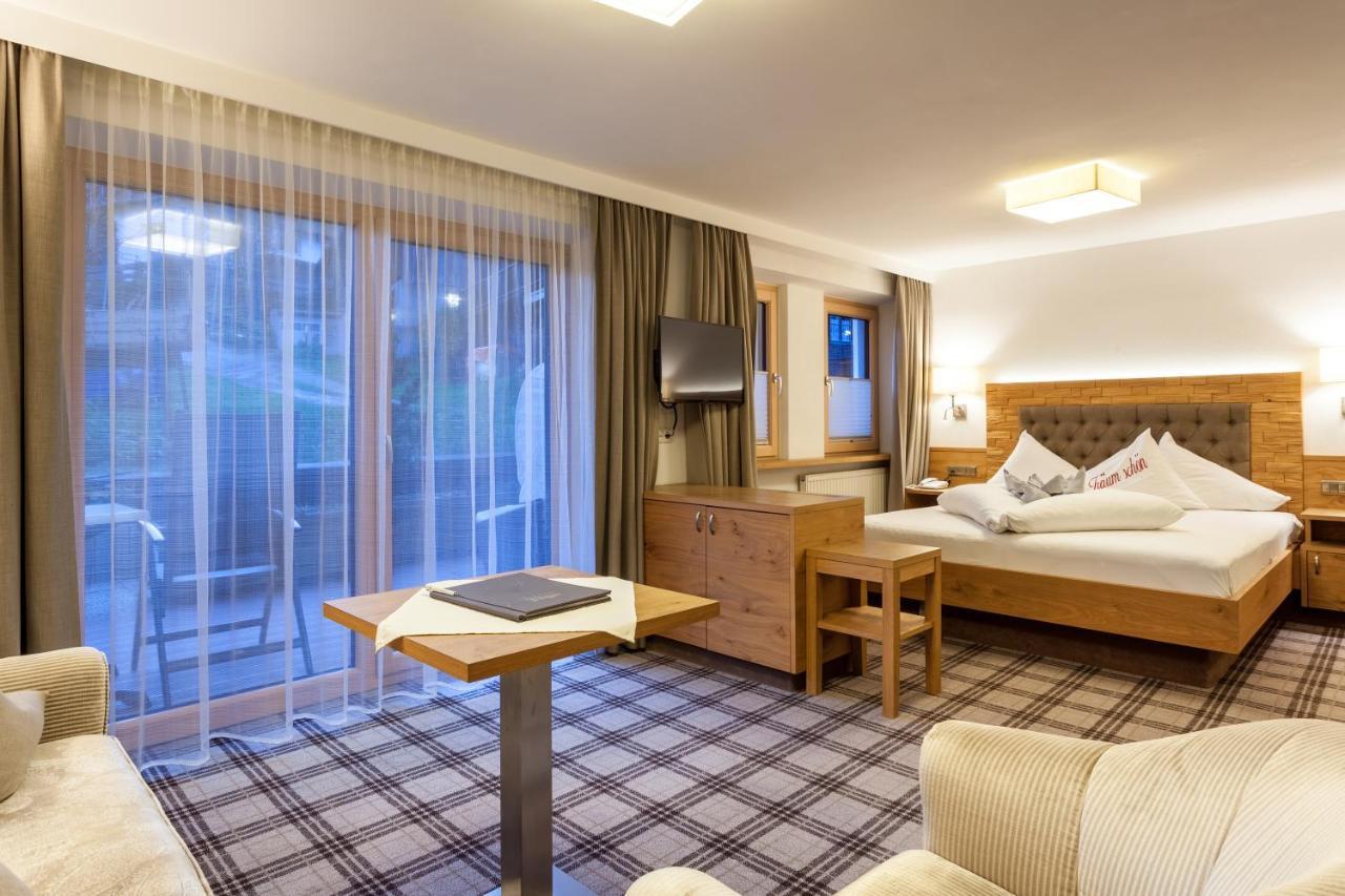 Hotel Jaeger 3Sterne Superior Тукс Экстерьер фото