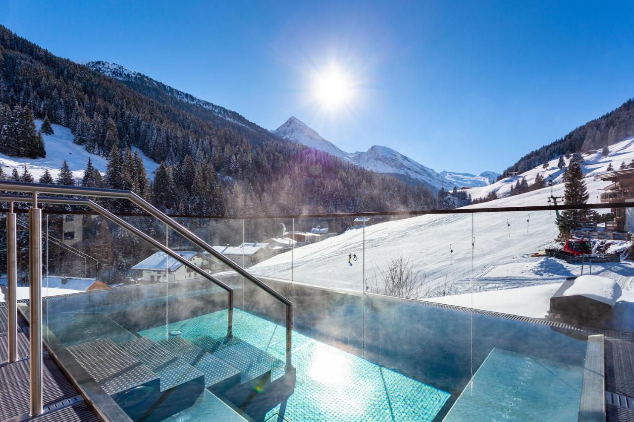 Hotel Jaeger 3Sterne Superior Тукс Экстерьер фото