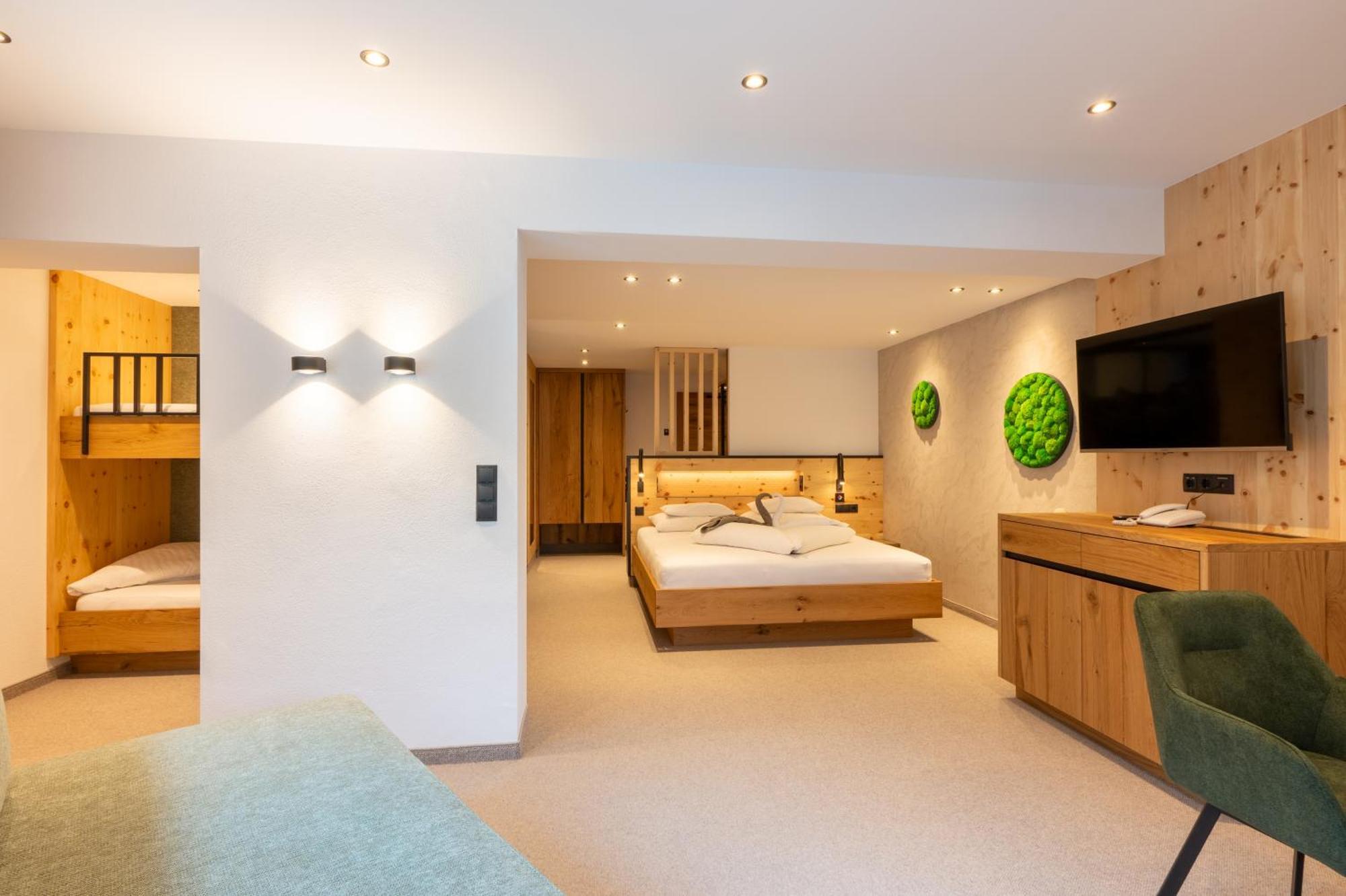 Hotel Jaeger 3Sterne Superior Тукс Номер фото