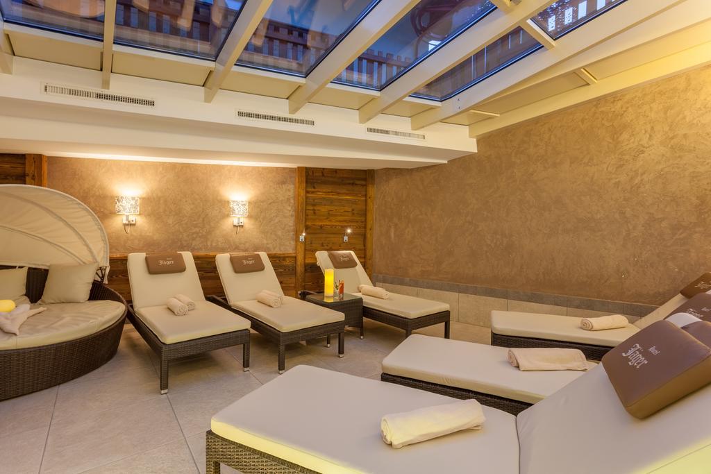 Hotel Jaeger 3Sterne Superior Тукс Экстерьер фото